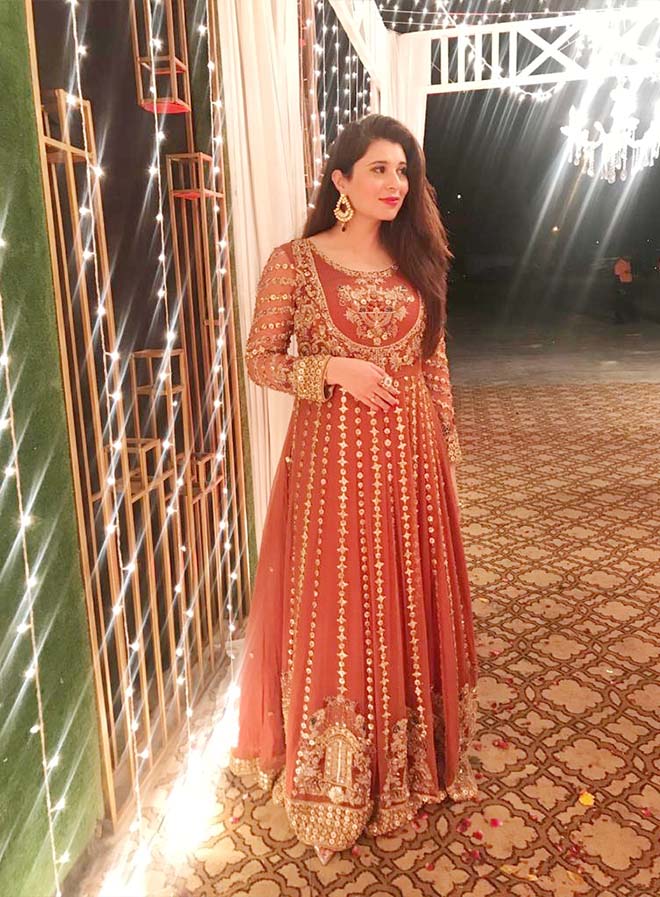 Leelah Dupatta as shown