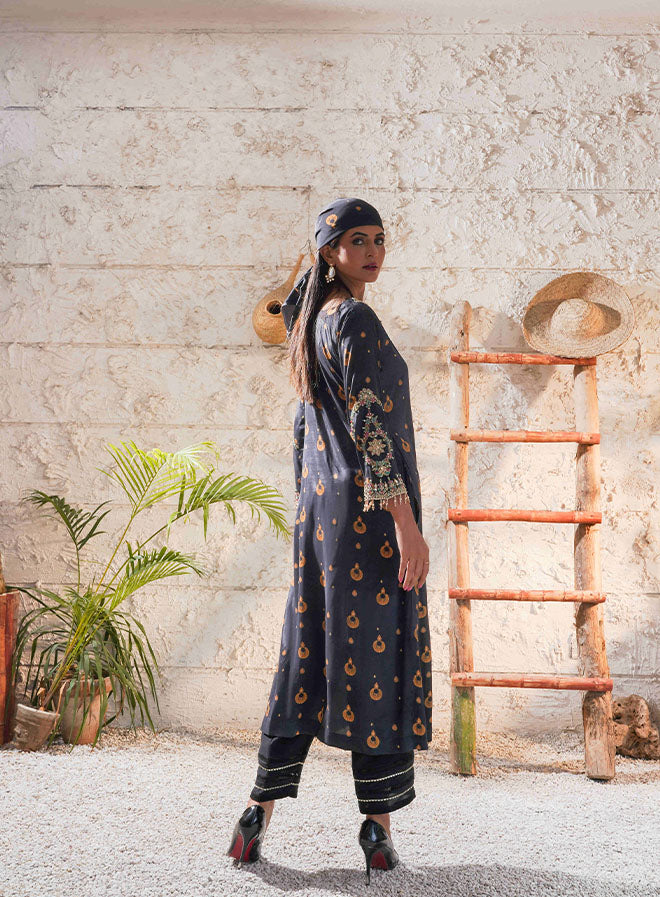 Zarsha Trouser as shown