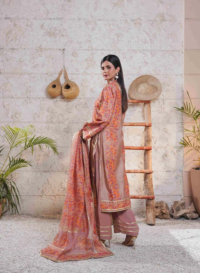 Zillay Dupatta as shown